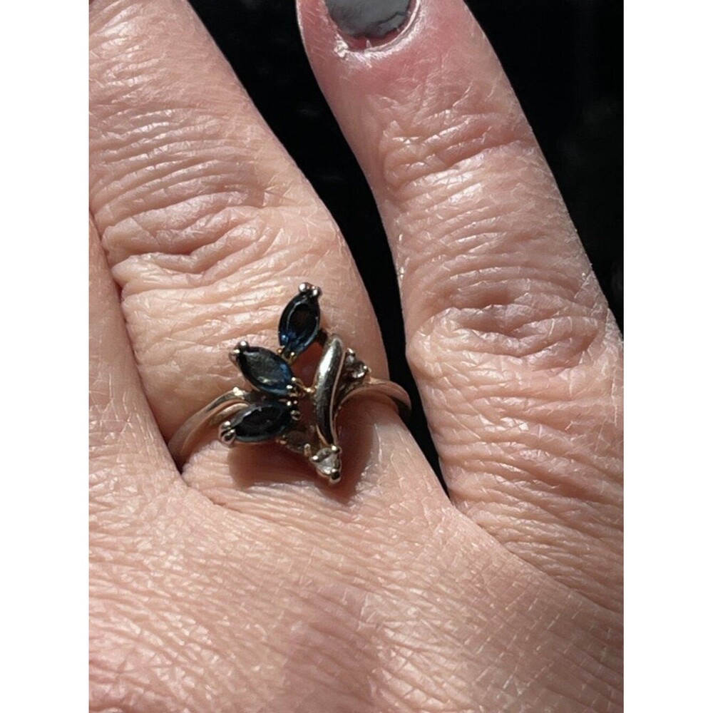 Unbranded Size 7 Floral Cocktail Ring with Blue Marquise Stones